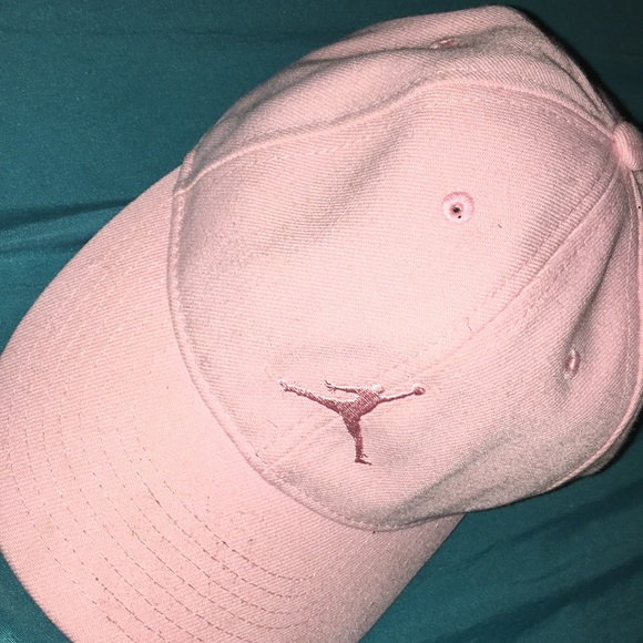 Jordan Accessories - It a nice hat never been worn!